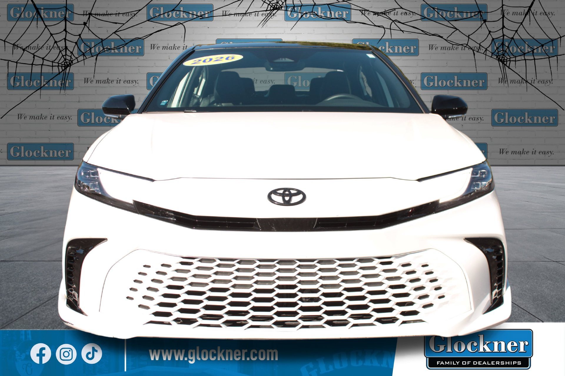 Used 2026 Toyota Camry XSE AWD/4WD image 2