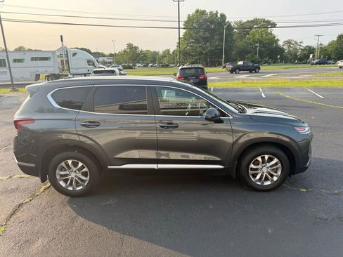 Used 2020 Hyundai Santa Fe SE image 7