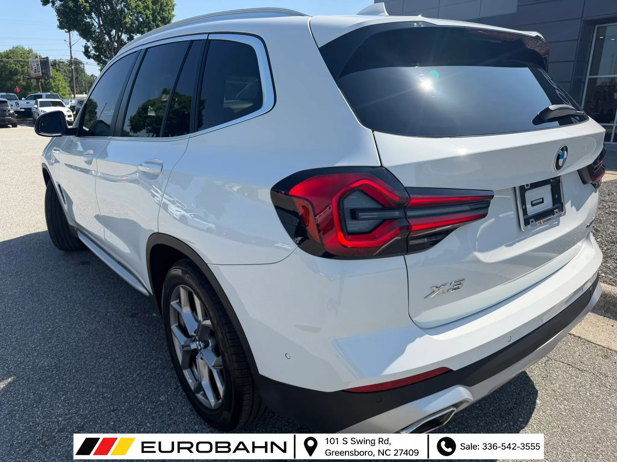 Used 2023 BMW X3 xDrive30i w/ Convenience Package AWD/4WD image 3