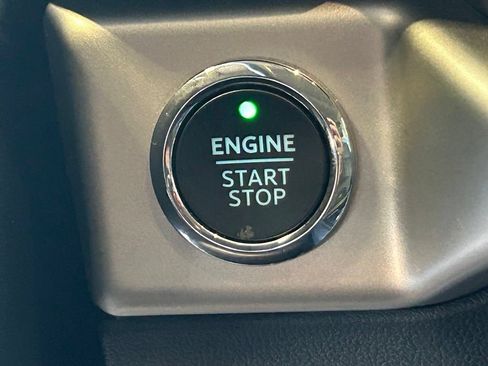 Used 2024 Ford Expedition XLT RWD image 41