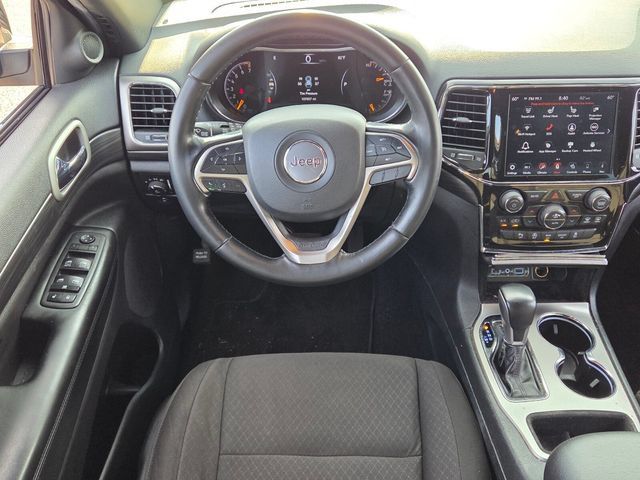 Used 2022 Jeep Grand Cherokee Laredo E w/ Security & Convenience Group RWD image 7