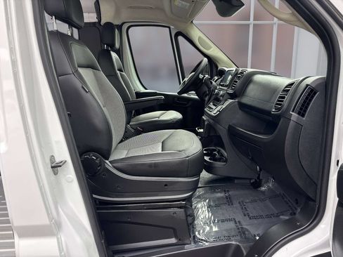 Used 2026 RAM ProMaster 2500 w/ Convenience Group FWD image 16
