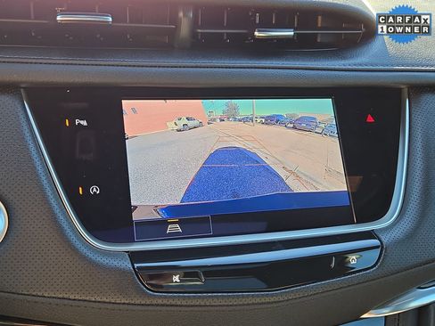 Used 2025 Cadillac XT5 Premium Luxury image 18