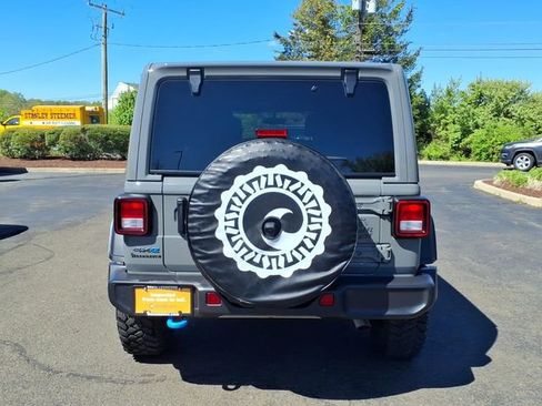 Certified 2023 Jeep Wrangler Unlimited w/ Sun & Screen Package AWD/4WD image 6