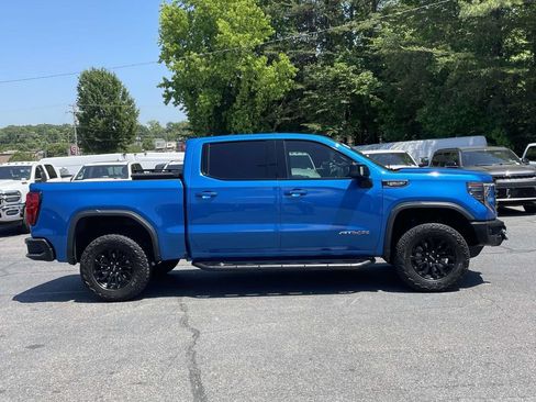 Used 2023 GMC Sierra 1500 AT4X AWD/4WD image 9