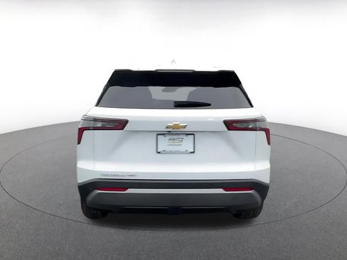 Used 2025 Chevrolet Equinox LT image 12