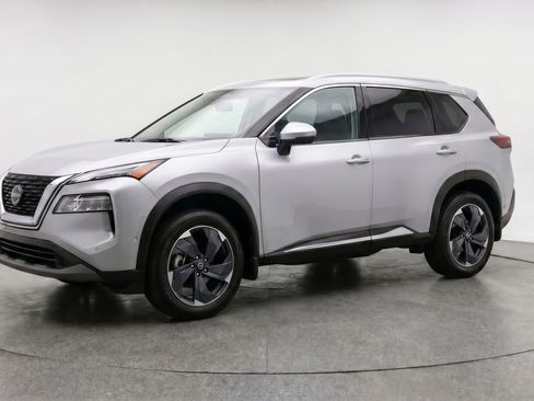 Used 2025 Nissan Rogue SV AWD/4WD image 3