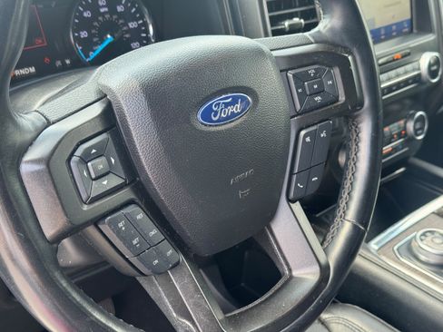 Used 2020 Ford Expedition Limited RWD image 9