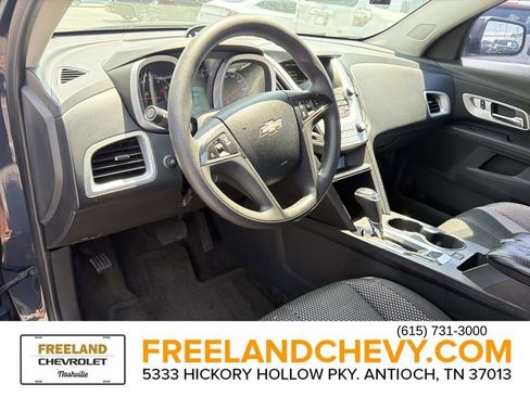 Used 2017 Chevrolet Equinox LS FWD image 25