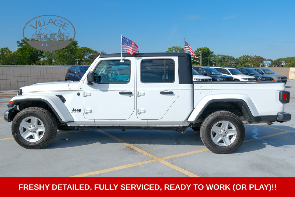 Used 2022 Jeep Gladiator Sport AWD/4WD image 9
