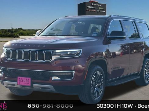 Used 2024 Jeep Wagoneer Series II w/ Flexible Seating Group RWD image 7