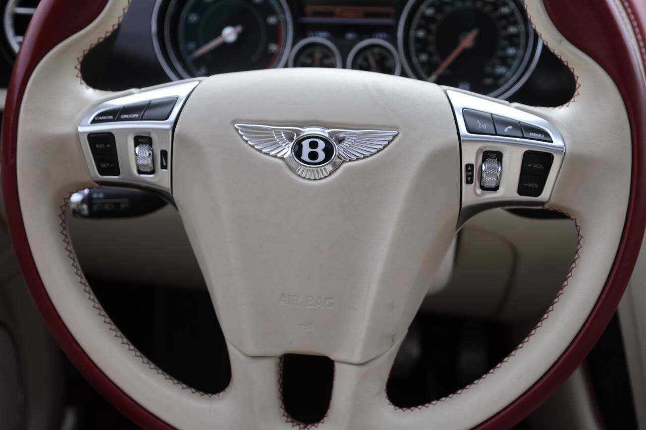 Used 2018 Bentley Flying Spur S W12 AWD/4WD image 18