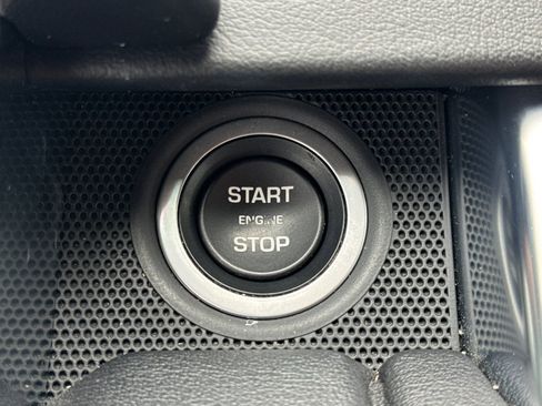 Used 2021 Land Rover Range Rover Sport HSE Silver Edition image 26