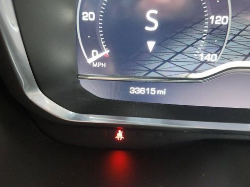 Used 2023 GMC Yukon SLE image 18