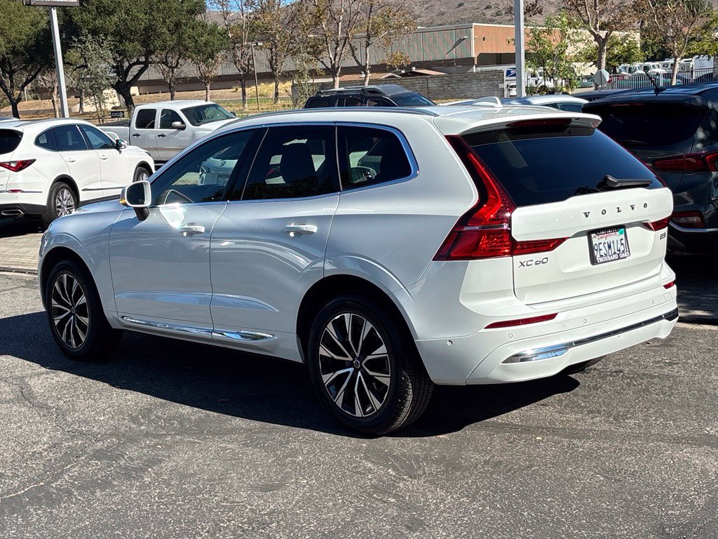 Used 2023 Volvo XC60 B5 Plus AWD/4WD image 6