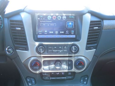 Used 2018 GMC Yukon Denali image 8