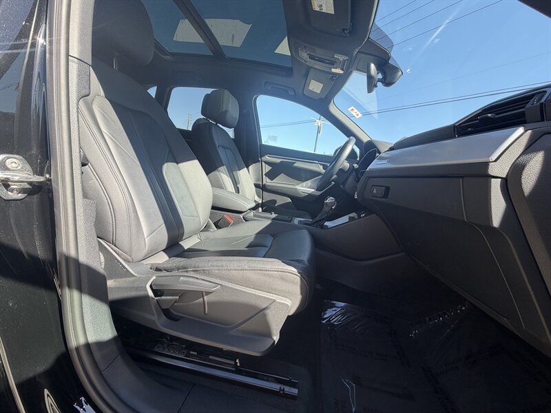 Used 2020 Audi Q3 2.0T Premium AWD/4WD image 15