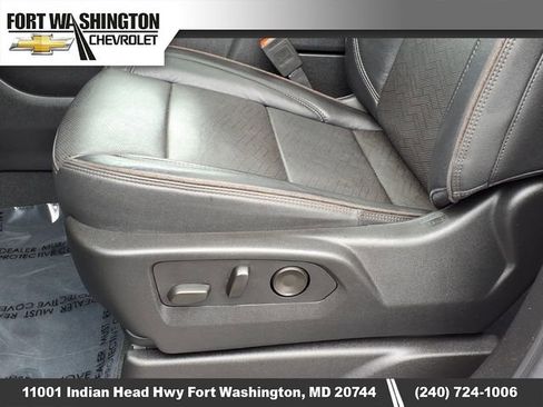 Used 2024 Chevrolet Tahoe High Country AWD/4WD image 8