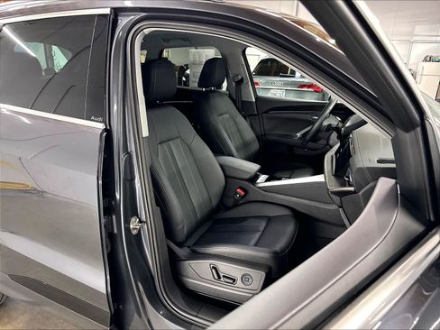 Certified 2025 Audi Q5 Premium w/ Premium Plus AWD/4WD image 11