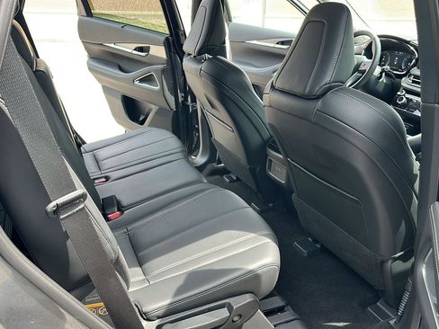 Used 2025 INFINITI QX60 Luxe FWD image 29
