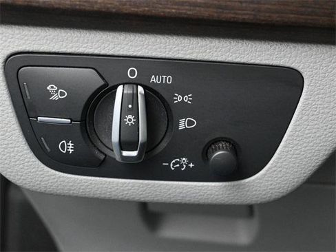 Used 2022 Audi Q5 2.0T Premium Plus image 16