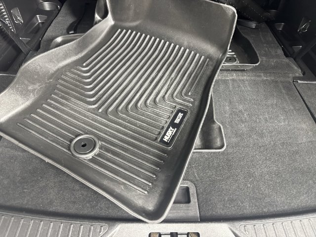 Used 2020 Ford Explorer XLT w/ Comfort Package AWD/4WD image 34