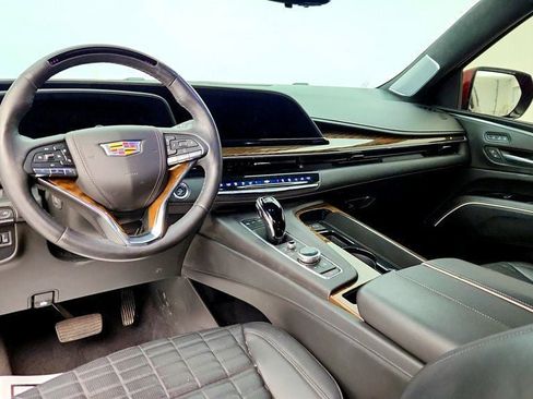 Used 2023 Cadillac Escalade Sport Platinum w/ LPO, ONYX Package image 13