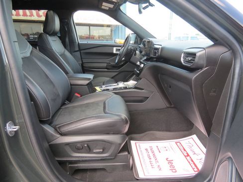 Used 2021 Ford Explorer ST AWD/4WD image 18