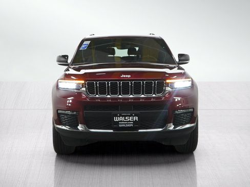 Used 2024 Jeep Grand Cherokee L Limited AWD/4WD image 9