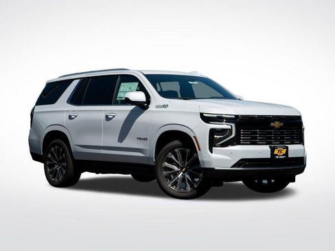 New 2026 Chevrolet Tahoe High Country AWD/4WD image 3