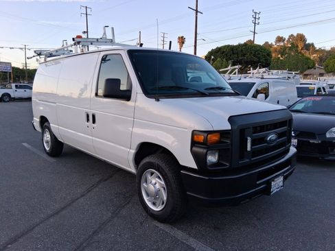 Used 2013 Ford E-150 and Econoline 150 image 1