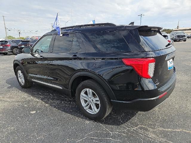 Used 2024 Ford Explorer XLT w/ Equipment Group 202A AWD/4WD image 4