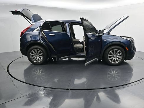 Used 2021 Cadillac XT4 Premium Luxury AWD/4WD image 27