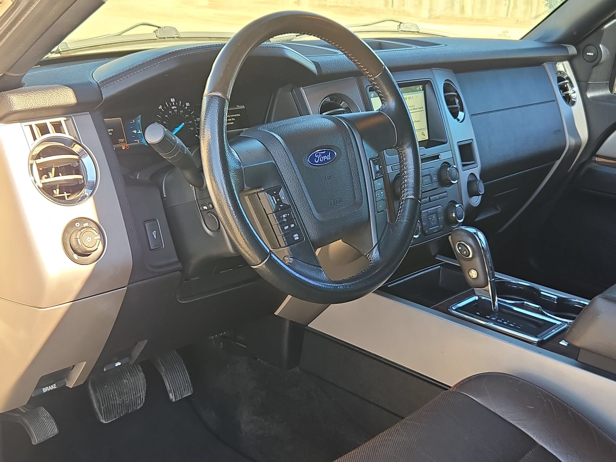 Used 2017 Ford Expedition EL King Ranch RWD image 11