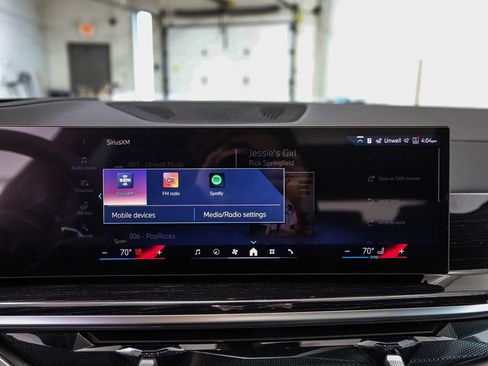 New 2026 BMW X5 xDrive50e AWD/4WD image 17