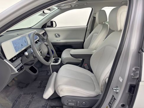 Used 2023 Hyundai Ioniq 5 Limited image 16