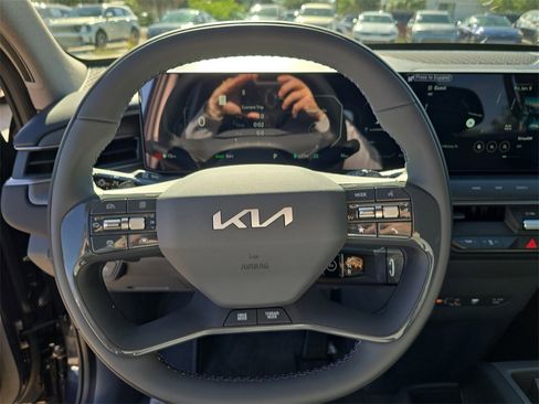New 2026 Kia EV9 Wind image 28