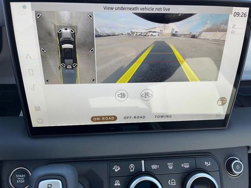 Certified 2025 Land Rover Defender 110 X-Dynamic SE image 25