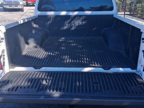 Used 2011 Nissan Frontier S image 13