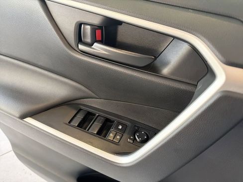 Used 2025 Toyota RAV4 LE image 20