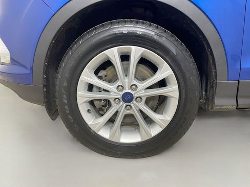 Used 2019 Ford Escape SE image 32