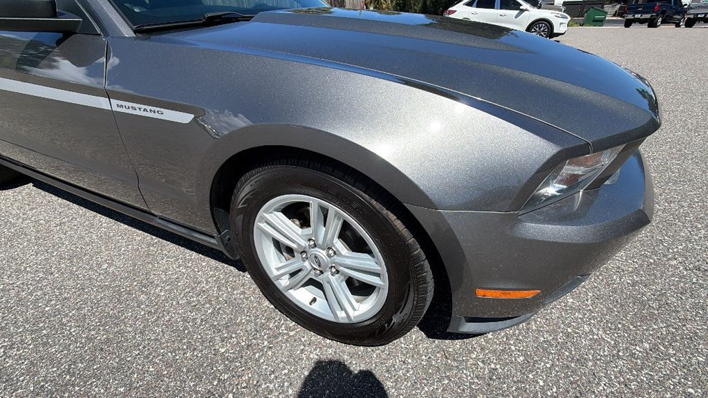 Used 2011 Ford Mustang Coupe RWD image 10