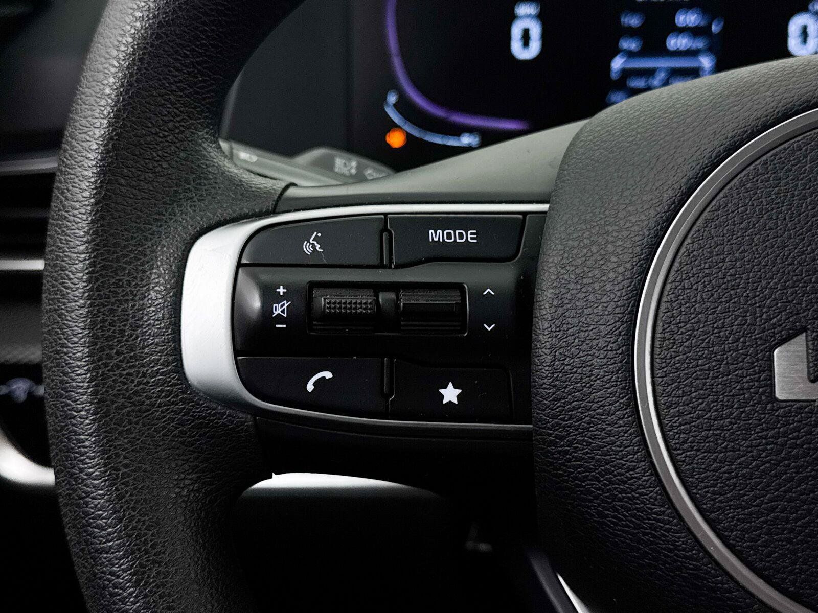 Used 2023 Kia Sportage LX FWD image 32