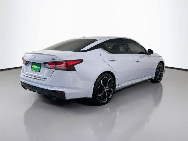 Used 2023 Nissan Altima 2.5 SR FWD image 10