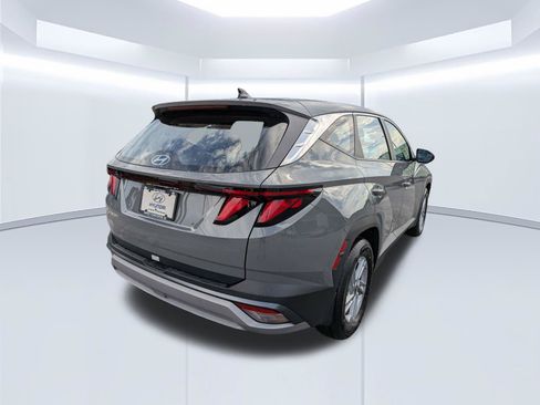 Certified 2026 Hyundai Tucson SE FWD image 4
