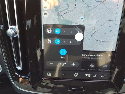 New 2026 Volvo XC40 B4 Core w/ Climate Package image 19