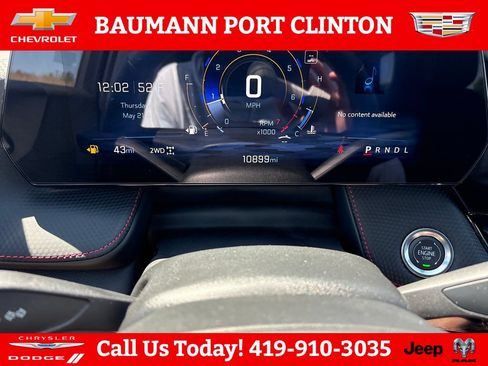 Used 2025 Chevrolet Equinox RS w/ Safety and Technology Package AWD/4WD image 19