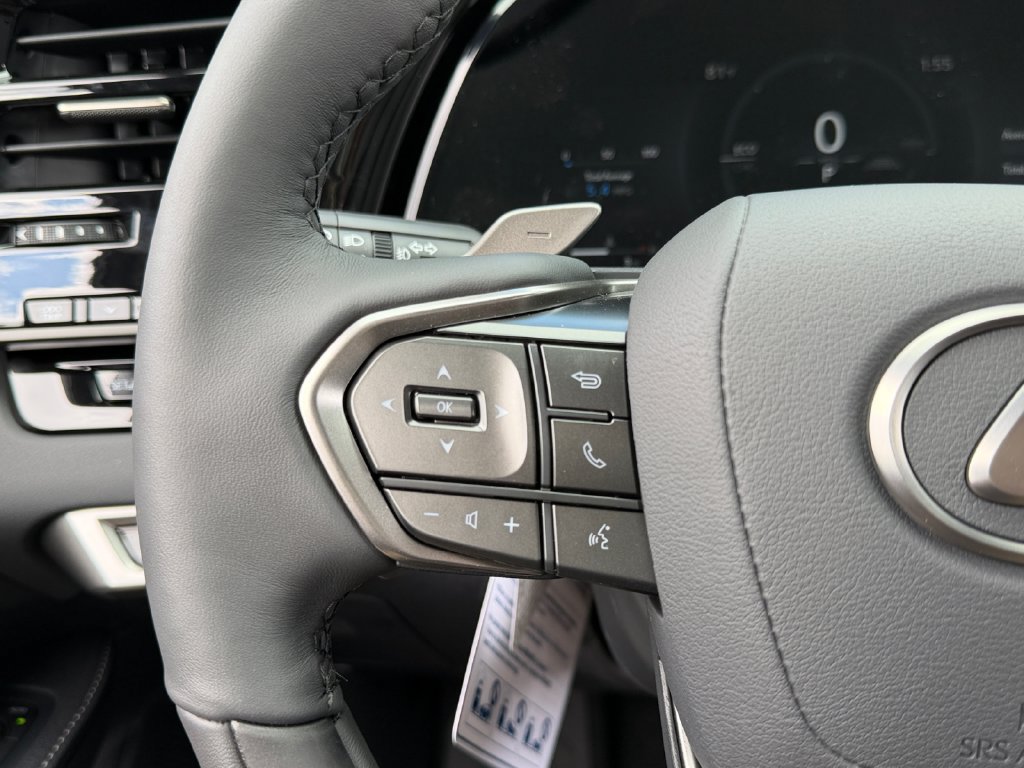 New 2026 Lexus RX 350h AWD/4WD image 16