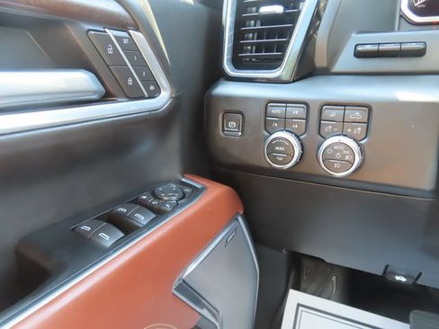 Used 2026 GMC Sierra 2500 Denali Ultimate AWD/4WD image 33