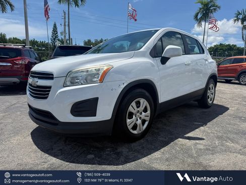 Used 2016 Chevrolet Trax LS FWD image 1